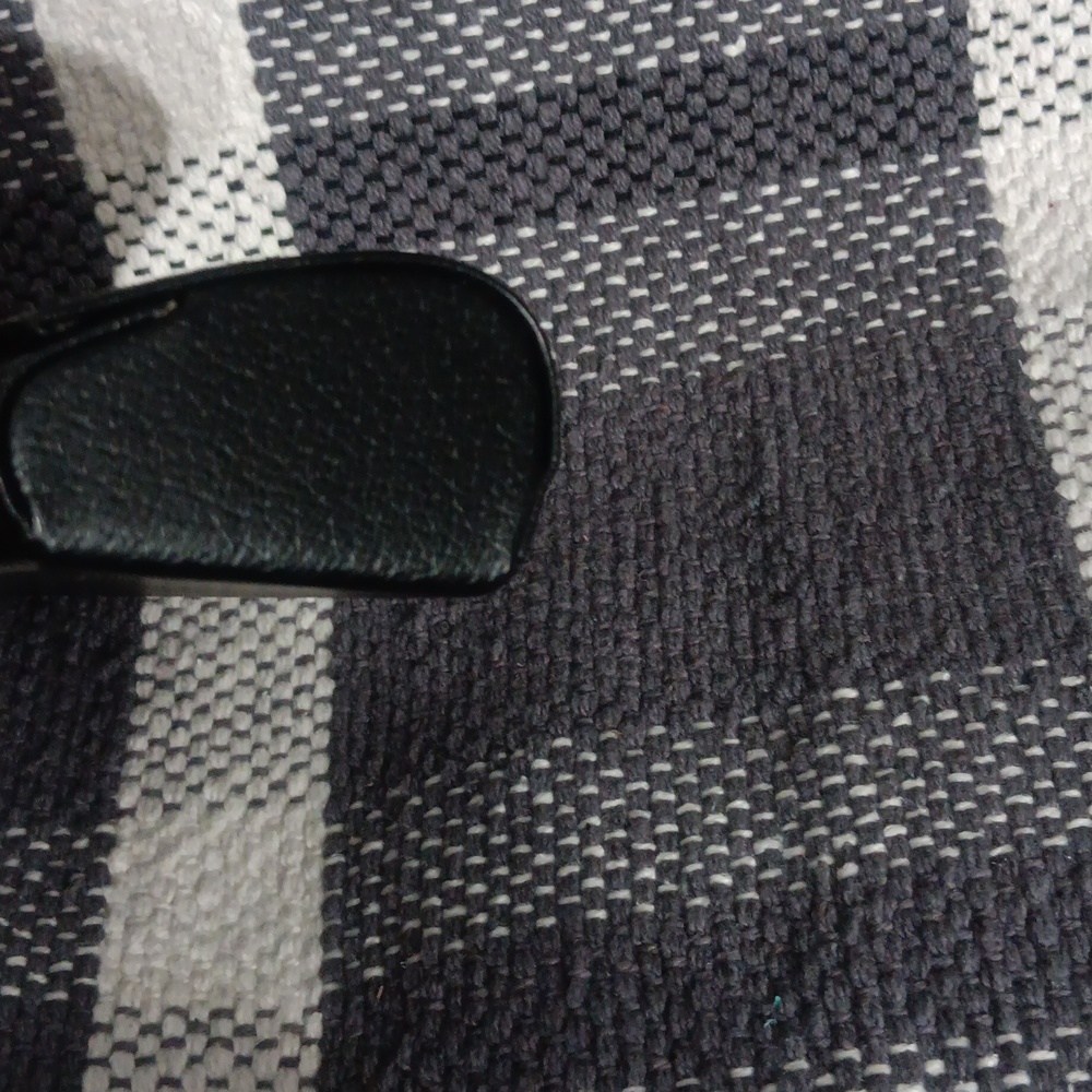 BURBERRY - Picture 2 of 4
